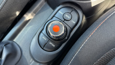 MINI Hatchback 1.5 Cooper Classic 3dr Petrol Hatchback